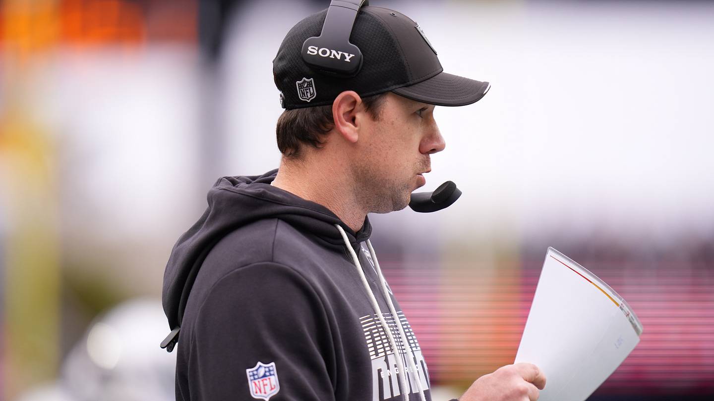 Raiders advanced stats for Week 5 highlighted by Las Vegas’ struggles vs. the blitz
