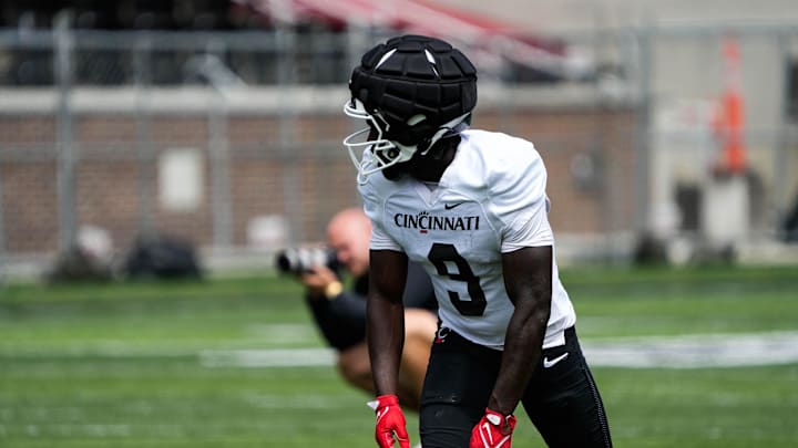 UC Bearcats hold a scrimmage at Nippert Stadium on Friday August 16, 2024. WR Aaron Turner on the field.