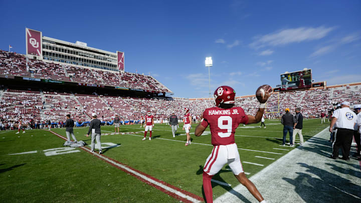 Oklahoma Sooners quarterback Michael Hawkins Jr. (9) warms up before a college football game between the University of Oklahoma Sooners (OU) and the South Carolina Gamecocks at Gaylord Family - Oklahoma Memorial Stadium in Norman, Okla., Saturday, Oct. 19, 2024.