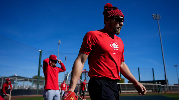 Cincinnati Reds outfielder TJ Friedl (29) walks to the outfield to shag balls for batting practice at the Cincinnati Reds Player Development Complex in Goodyear, Ariz., on Saturday, Feb. 15, 2025.