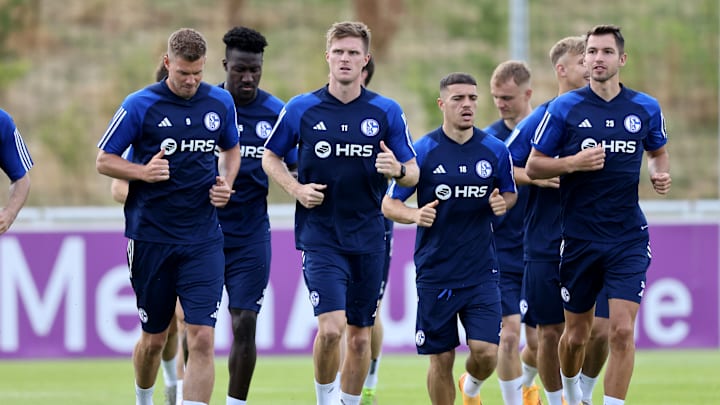 Schalke ist in die Vorbereitung gestartet