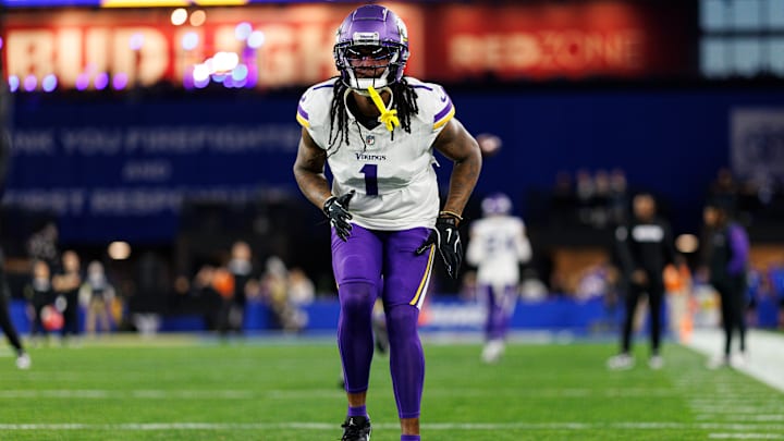 Minnesota Vikings v Los Angeles Rams