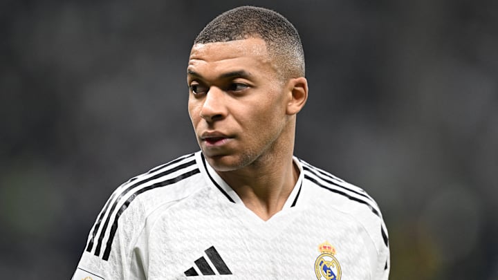 Kylian Mbappé aurait pu rester à Paris.