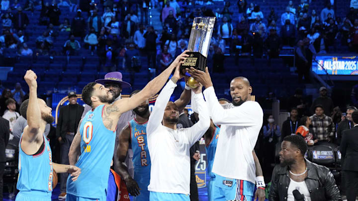 Feb 16, 2025; San Francisco, CA, USA; Shaq’s OGs guard Stephen Curry (30) of the Golden State Warriors and forward Jayson Tatum (0) of the Boston Celtics and guard Damian Lillard (0) of the Milwaukee Bucks and forward Kevin Durant (35) of the Sacramento Kings celebrate with the trophy after defeating Chuck’s Global Stars during the 2025 NBA All Star Game at Chase Center. Mandatory Credit: Kyle Terada-Imagn Images