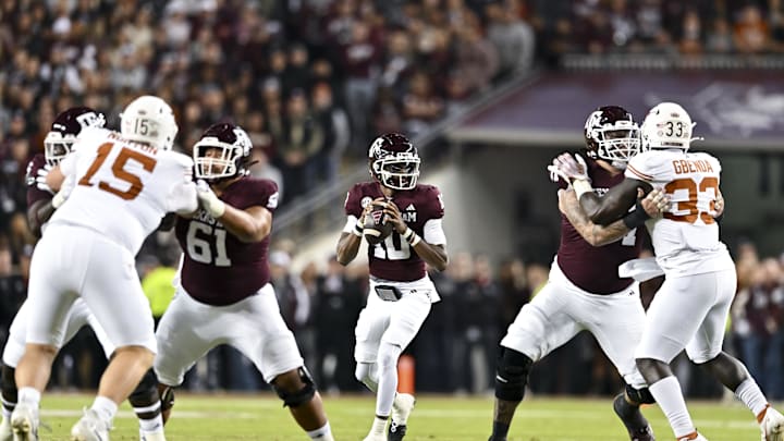 Texas A&M Aggies quarterback Marcel Reed (10) attempts to pass the ball