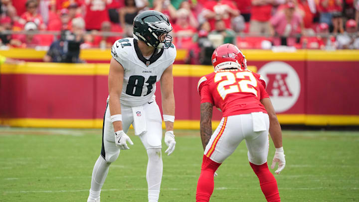 Sep 14, 2025; Kansas City, Missouri, USA; Philadelphia Eagles tight end Grant Calcaterra (81) lines up across from Kansas City Chiefs cornerback Trent McDuffie (22) during the game at GEHA Field at Arrowhead Stadium. Mandatory Credit: Denny Medley-Imagn Images