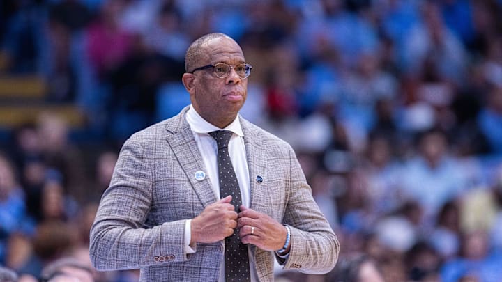 Nov 14, 2025; Chapel Hill, North Carolina, USA; North Carolina Tar Heels head coach Hubert Davis looks on during the second half against the North Carolina Central Eagles at Dean E. Smith Center. Mandatory Credit: Scott Kinser-Imagn Images Nov 14, 2025; Chapel Hill, North Carolina, USA; North Carolina Tar Heels head coach Hubert Davis looks on during the second half against the North Carolina Central Eagles at Dean E. Smith Center. Mandatory Credit: Scott Kinser-Imagn Images