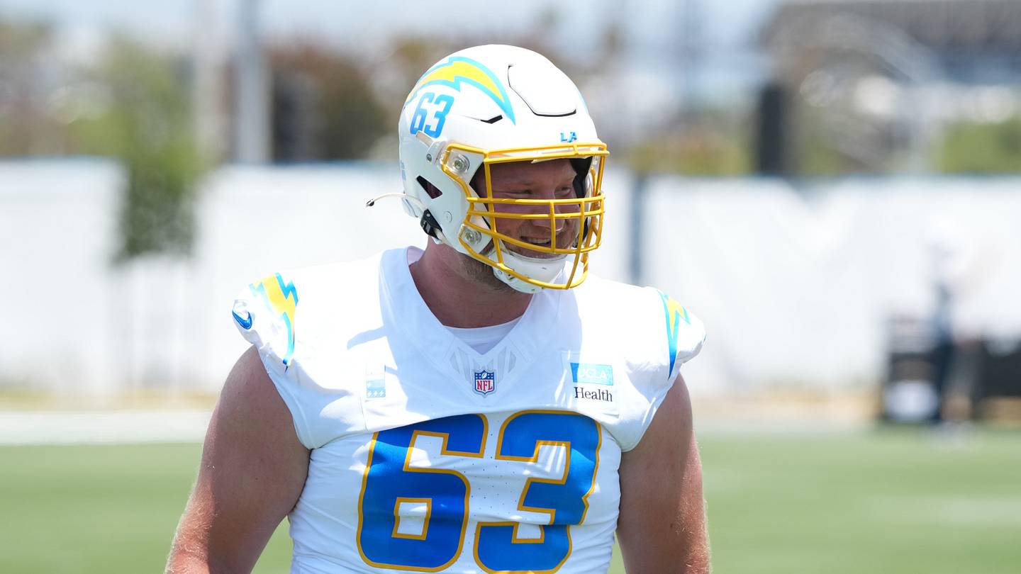 New Report Hints How Serious Chargers Were About Tyler Linderbaum, Tyler Biadasz