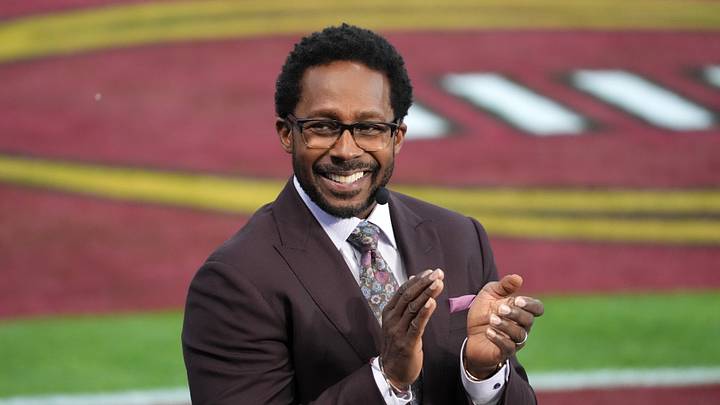 Jan 1, 2026; Pasadena, CA, USA; Desmond Howard on the ESPN College Gameday set during the 2026 Rose Bowl and quarterfinal game of the College Football Playoff at Rose Bowl Stadium. Mandatory Credit: Kirby Lee-Imagn Images Jan 1, 2026; Pasadena, CA, USA; Desmond Howard on the ESPN College Gameday set during the 2026 Rose Bowl and quarterfinal game of the College Football Playoff at Rose Bowl Stadium. Mandatory Credit: Kirby Lee-Imagn Images