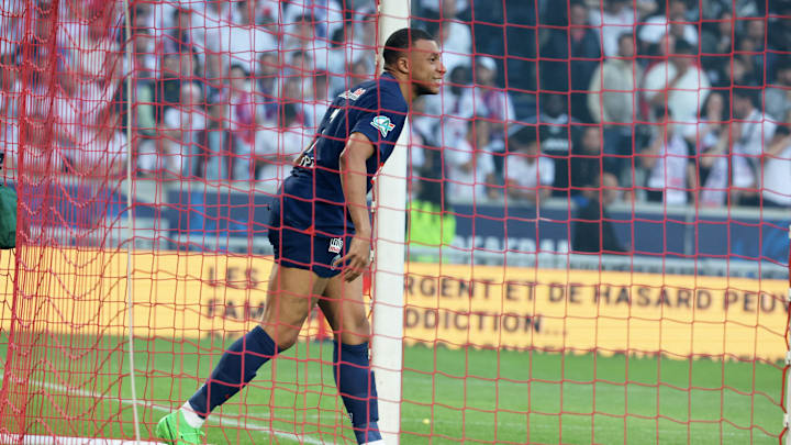 Olympique de Lyonnais v Paris Saint-Germain - French Cup Final