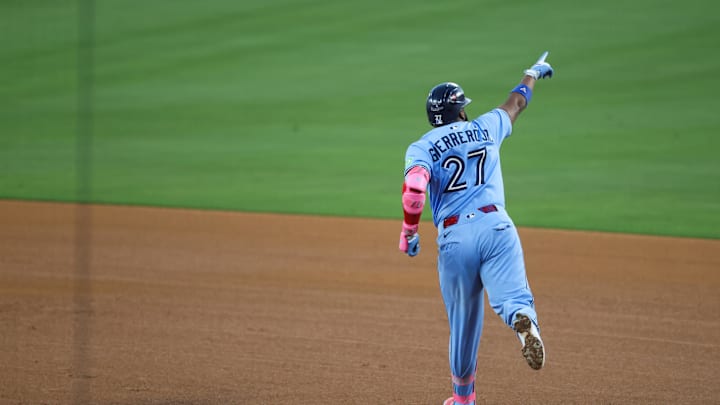 Oct 28, 2025; Los Angeles, California, USA; Toronto Blue Jays first baseman Vladimir Guerrero Jr. (27) celebrates after hitting a two run home run during the third inning against the Los Angeles Dodgers during game four of the 2025 MLB World Series at Dodger Stadium. Mandatory Credit: Kiyoshi Mio-Imagn Images Oct 28, 2025; Los Angeles, California, USA; Toronto Blue Jays first baseman Vladimir Guerrero Jr. (27) celebrates after hitting a two run home run during the third inning against the Los Angeles Dodgers during game four of the 2025 MLB World Series at Dodger Stadium. Mandatory Credit: Kiyoshi Mio-Imagn Images