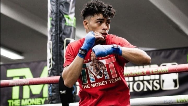 In his native Albuquerque, New Mexico, Angelo Leo gets up for a high-stakes fight against Luis Alberto Lopez In his native Albuquerque, New Mexico, Angelo Leo gets up for a high-stakes fight against Luis Alberto Lopez