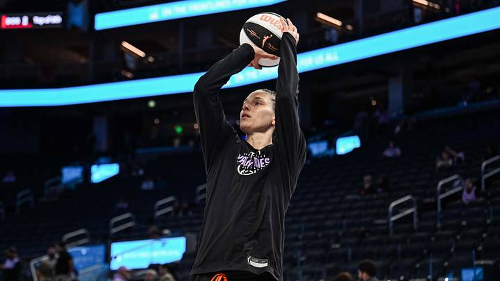 Cecilia Zandalasini and the Valkyries are road underdogs against the Aces.
