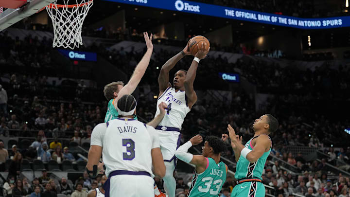 Nov 25, 2022; San Antonio, Texas, USA; Los Angeles Lakers guard Lonnie Walker IV (4) drives in the first half against the San Antonio Spurs at the AT&T Center. Mandatory Credit: Daniel Dunn-Imagn Images Nov 25, 2022; San Antonio, Texas, USA; Los Angeles Lakers guard Lonnie Walker IV (4) drives in the first half against the San Antonio Spurs at the AT&T Center. Mandatory Credit: Daniel Dunn-Imagn Images