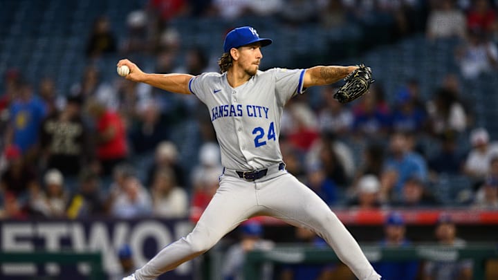 Sep 25, 2025; Anaheim, California, USA; Kansas City Royals starting pitcher Michael Lorenzen (24) delivers during the first inning against the Los Angeles Angels at Angel Stadium. Mandatory Credit: William Liang-Imagn Images Sep 25, 2025; Anaheim, California, USA; Kansas City Royals starting pitcher Michael Lorenzen (24) delivers during the first inning against the Los Angeles Angels at Angel Stadium. Mandatory Credit: William Liang-Imagn Images