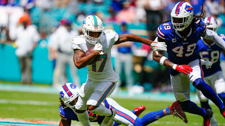 Sep 25, 2022; Miami Gardens, Florida, USA; Miami Dolphins wide receiver Jaylen Waddle (17) runs the