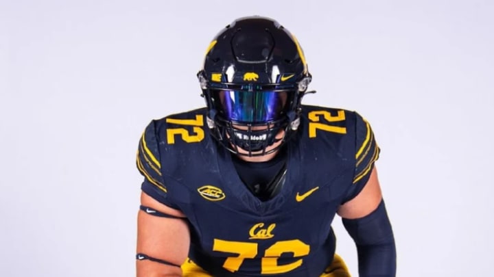 Offensive tackle Mike Klisiewicz