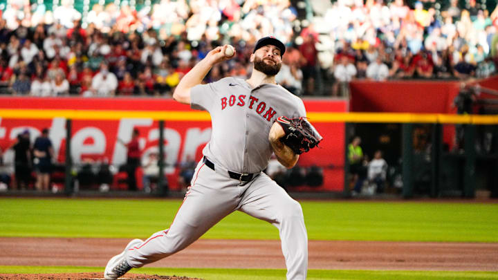Sep 6, 2025; Phoenix, Arizona, USA; Boston Red Sox pitcher Lucas Giolito (54) pitches against the Arizona Diamondbacks during the first inning at Chase Field. Mandatory Credit: Arianna Grainey-Imagn Images Sep 6, 2025; Phoenix, Arizona, USA; Boston Red Sox pitcher Lucas Giolito (54) pitches against the Arizona Diamondbacks during the first inning at Chase Field. Mandatory Credit: Arianna Grainey-Imagn Images