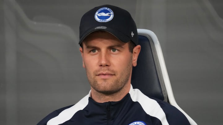 Fabian Hürzeler a remplacé Roberto De Zerbi. Fabian Hürzeler a remplacé Roberto De Zerbi.