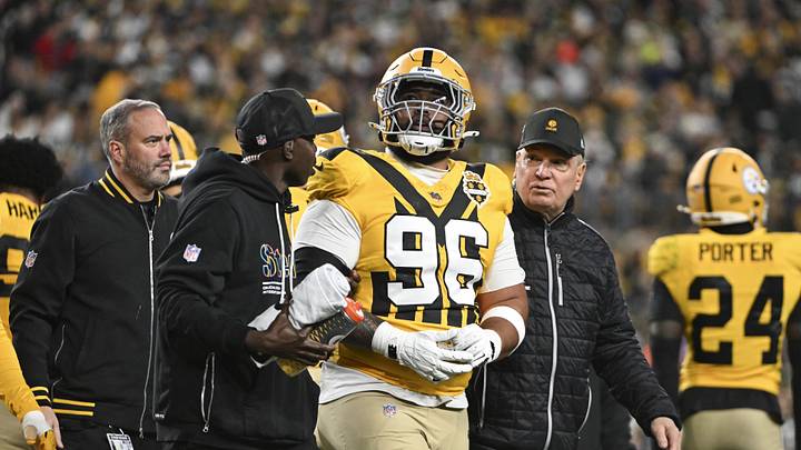 Oct 26, 2025; Pittsburgh, Pennsylvania, USA; Pittsburgh Steelers defensive tackle Daniel Ekuale (96) reacts after an apparent injury during the second quarter against the Green Bay Packersat Acrisure Stadium. Oct 26, 2025; Pittsburgh, Pennsylvania, USA; Pittsburgh Steelers defensive tackle Daniel Ekuale (96) reacts after an apparent injury during the second quarter against the Green Bay Packersat Acrisure Stadium.