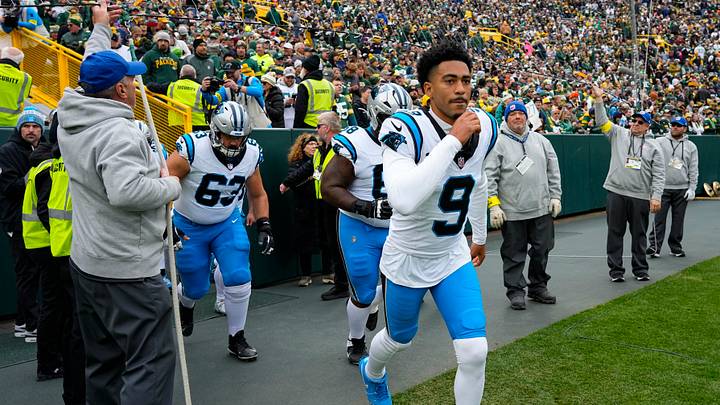 Carolina Panthers quarterback Bryce Young (9) runs onto the field prior to the game Carolina Panthers quarterback Bryce Young (9) runs onto the field prior to the game