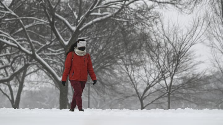 Heavy winter storm hits several US states, disrupting daily life
