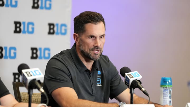 FOX College football analyst Matt Leinart took to social media to drop his surprising take on Lane Kiffin