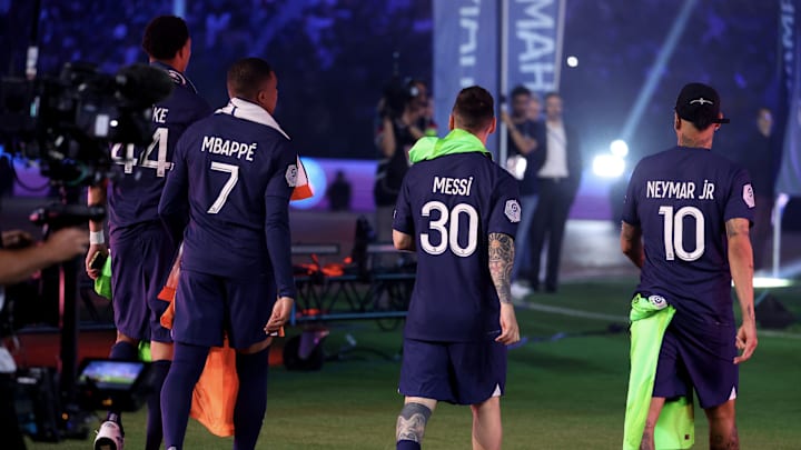 Paris Saint-Germain v Clermont Foot - Ligue 1 Uber Eats