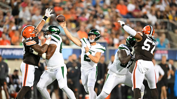 New York Jets v Cleveland Browns