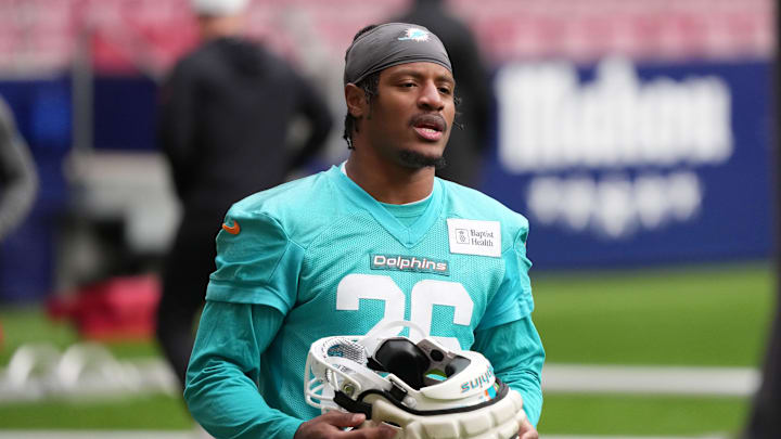 Nov 14, 2025; Madrid, Spain; Miami Dolphins cornerback Rasul Douglas (26) during practice at Estadio Riyadh Air Metropolitano. Mandatory Credit: Kirby Lee-Imagn Images Nov 14, 2025; Madrid, Spain; Miami Dolphins cornerback Rasul Douglas (26) during practice at Estadio Riyadh Air Metropolitano. Mandatory Credit: Kirby Lee-Imagn Images