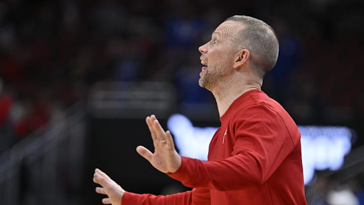 Dec 8, 2024; Louisville, Kentucky, USA;  Louisville Cardinals head coach Pat Kelsey calls out instructions during the second half against the Duke Blue Devils at KFC Yum! Center. Duke defeated Louisville 76-65. 