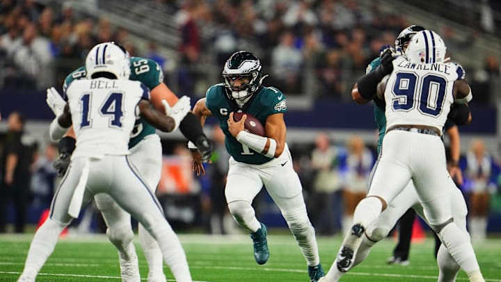Philadelphia Eagles v Dallas Cowboys