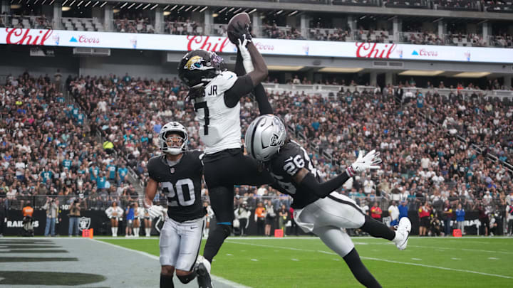 Nov 2, 2025; Paradise, Nevada, USA; Jacksonville Jaguars wide receiver Brian Thomas Jr. (7) attempts a catch during the first half against the Las Vegas Raiders at Allegiant Stadium. Nov 2, 2025; Paradise, Nevada, USA; Jacksonville Jaguars wide receiver Brian Thomas Jr. (7) attempts a catch during the first half against the Las Vegas Raiders at Allegiant Stadium.