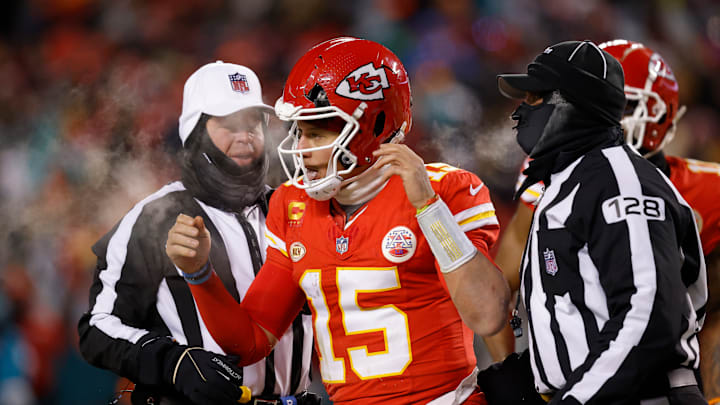 AFC Wild Card Playoffs - Miami Dolphins v Kansas City Chiefs