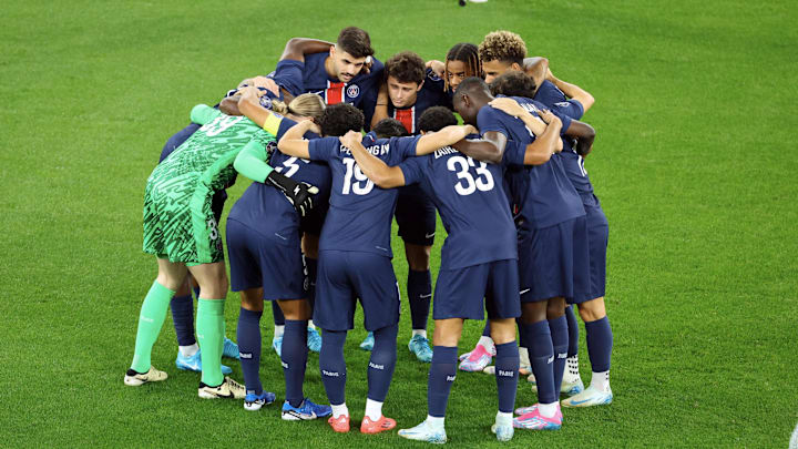 Le milieu du PSG est mis en valeur.