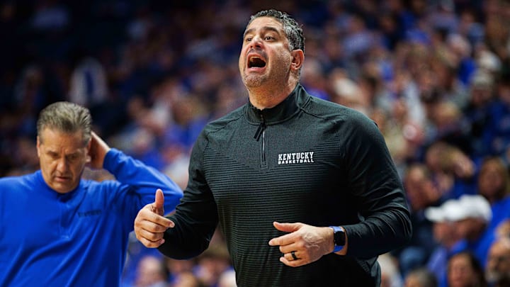 Nov 29, 2022; Lexington, Kentucky, USA; Kentucky Wildcats associate coaxh Orlando Antigua talks to his players during the game against the Bellarmine Knights at Rupp Arena at Central Bank Center. Mandatory Credit: Jordan Prather-Imagn Images
