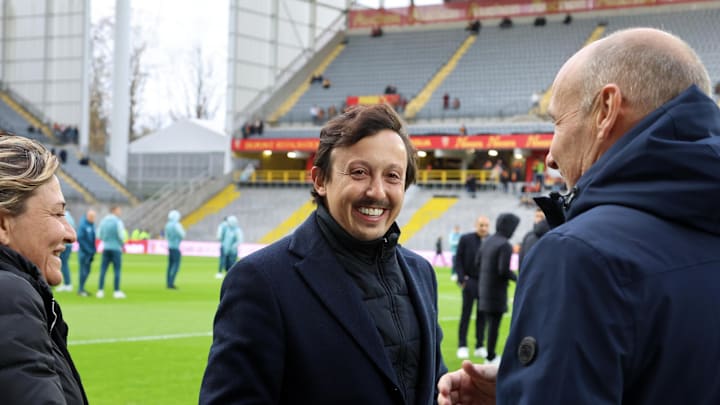 Pablo Longoria est aussi très actif sur le marché des jeunes. Pablo Longoria est aussi très actif sur le marché des jeunes.