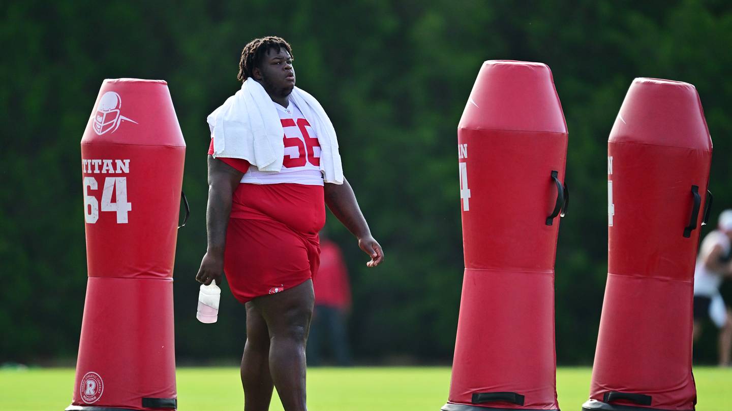 Former NFL vet rips Desmond Watson over conditioning: "He hasn't done ...
