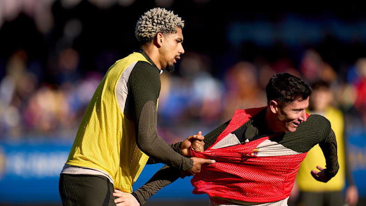 Ronald Araujo y Robert Lewandowski