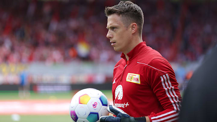 Wechselt Alexander Schwolow zum 1. FC Köln? Wechselt Alexander Schwolow zum 1. FC Köln?