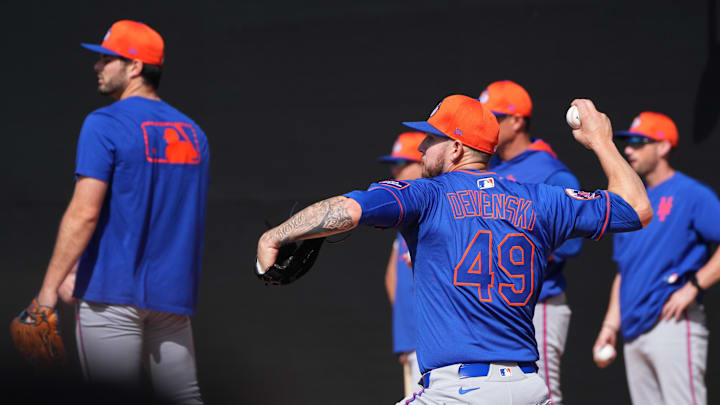 Feb 16, 2025; Port St. Lucie, FL, USA; New York Mets pitcher Chris Devenski (49) pitches in the bullpen during spring training. Mandatory Credit: Jim Rassol-Imagn Images Feb 16, 2025; Port St. Lucie, FL, USA; New York Mets pitcher Chris Devenski (49) pitches in the bullpen during spring training. Mandatory Credit: Jim Rassol-Imagn Images