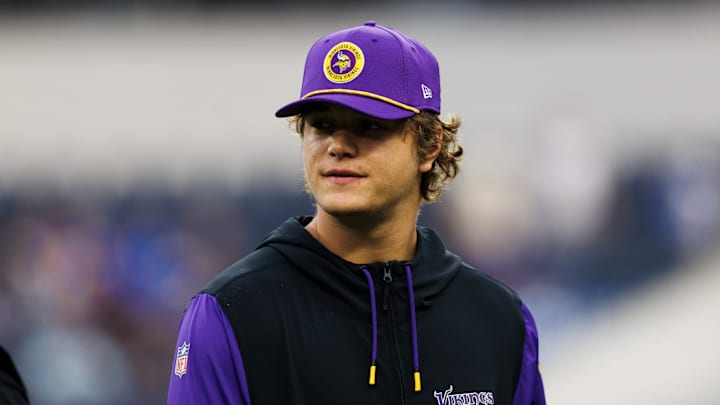 Minnesota Vikings v Los Angeles Rams