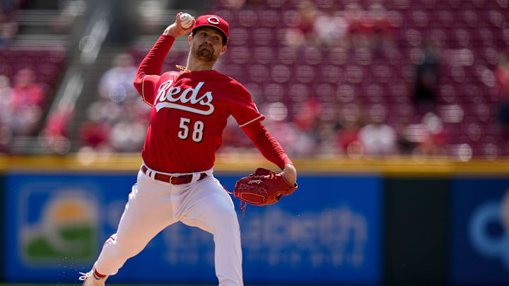 Cincinnati Reds starting pitcher Levi Stoudt (58) throws a pitch.