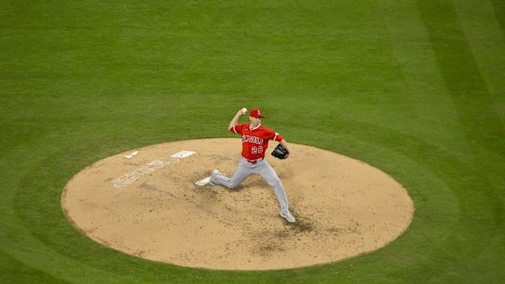 Apr 1, 2025; St. Louis, Missouri, USA;  Los Angeles Angels starting pitcher Kyle Hendricks (28) pitches against the St. Louis Cardinals during the sixth inning at Busch Stadium. Mandatory Credit: Jeff Curry-Imagn Images
