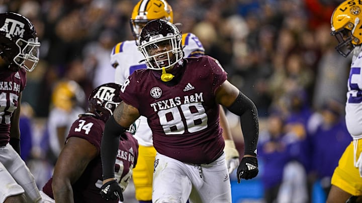 Nov 26, 2022; College Station, Texas, USA; Texas A&M Aggies defensive lineman Isaiah Raikes (34)