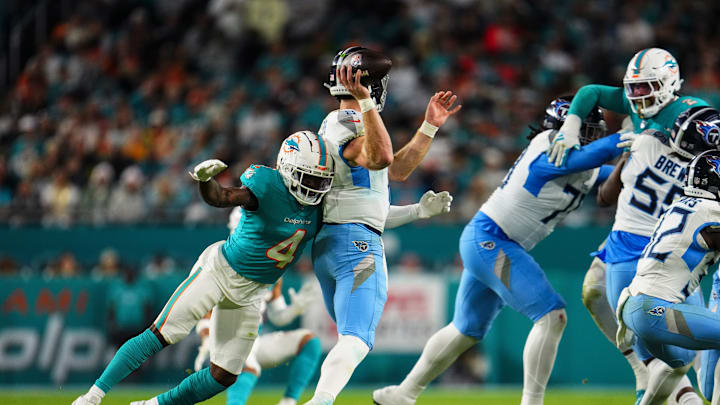 Tennessee Titans v Miami Dolphins