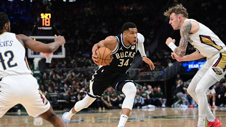 Apr 10, 2025; Milwaukee, Wisconsin, USA; Milwaukee Bucks forward Giannis Antetokounmpo (34) drives for the basket against New Orleans Pelicans center Kylor Kelley (35) in the third quarter at Fiserv Forum. Mandatory Credit: Benny Sieu-Imagn Images Apr 10, 2025; Milwaukee, Wisconsin, USA; Milwaukee Bucks forward Giannis Antetokounmpo (34) drives for the basket against New Orleans Pelicans center Kylor Kelley (35) in the third quarter at Fiserv Forum. Mandatory Credit: Benny Sieu-Imagn Images
