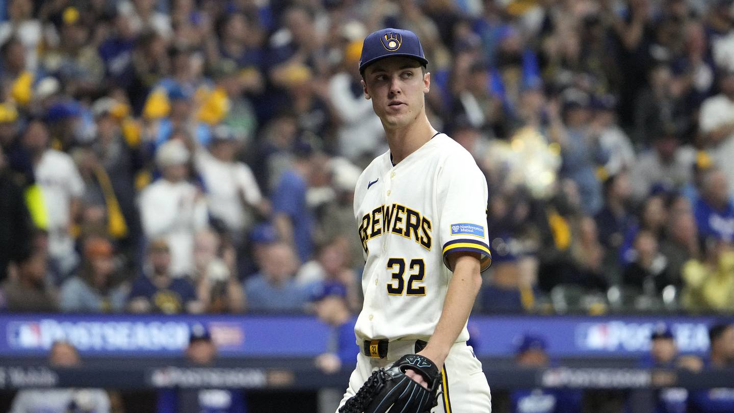Clutch homers have Brewers 1 win away from 1st World Series appearance in 44 years