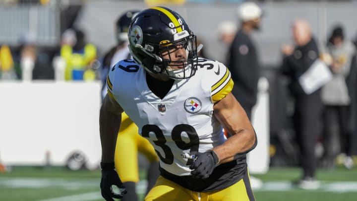 Dec 18, 2022; Charlotte, North Carolina, USA; Pittsburgh Steelers safety Minkah Fitzpatrick (39) Dec 18, 2022; Charlotte, North Carolina, USA; Pittsburgh Steelers safety Minkah Fitzpatrick (39)