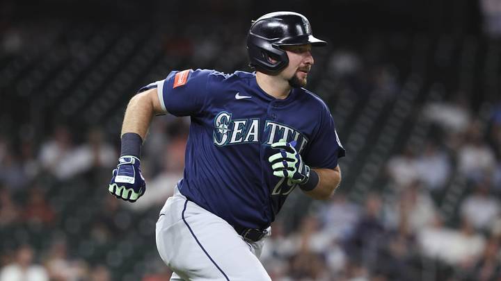 May 12, 2026; Houston, Texas, USA; Seattle Mariners catcher Cal Raleigh (29) runs to first base on a single during the seventh inning against the Houston Astros at Daikin Park. Mandatory Credit: Troy Taormina-Imagn Images